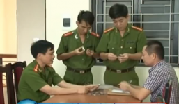 Phá ổ nhóm lắp chíp điện tử giả, “ăn bẩn” xăng dầu